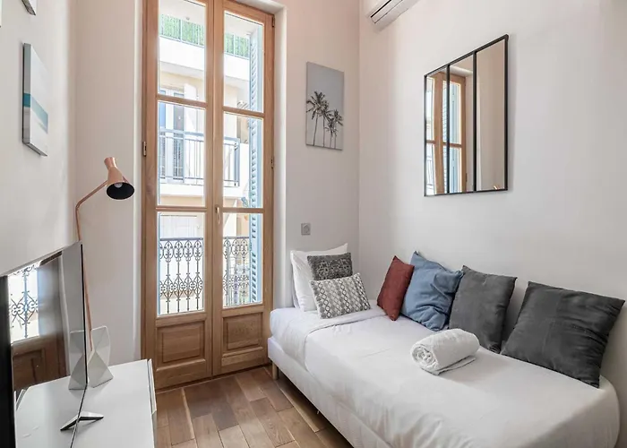 Daire Bright Duplex-cannes Centre -mobility Lease Cannes