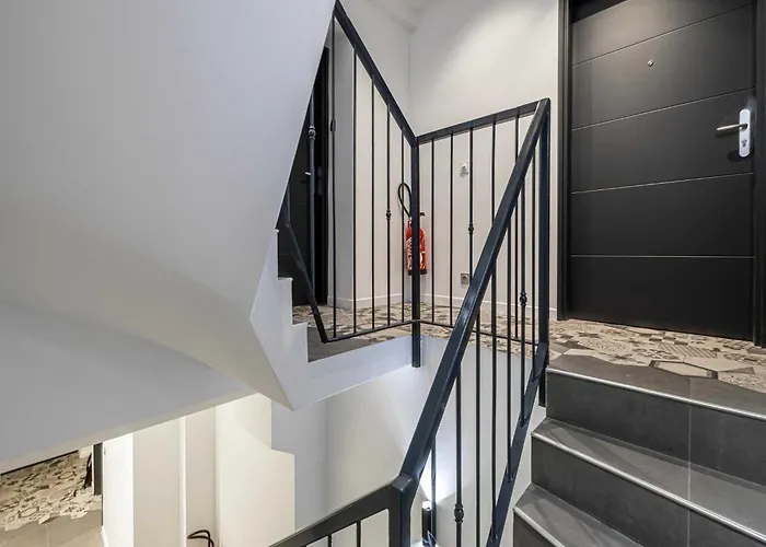 Daire Bright Duplex-cannes Centre -mobility Lease *